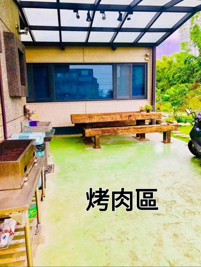 Weiden House Apartment Луодонг Екстериор снимка