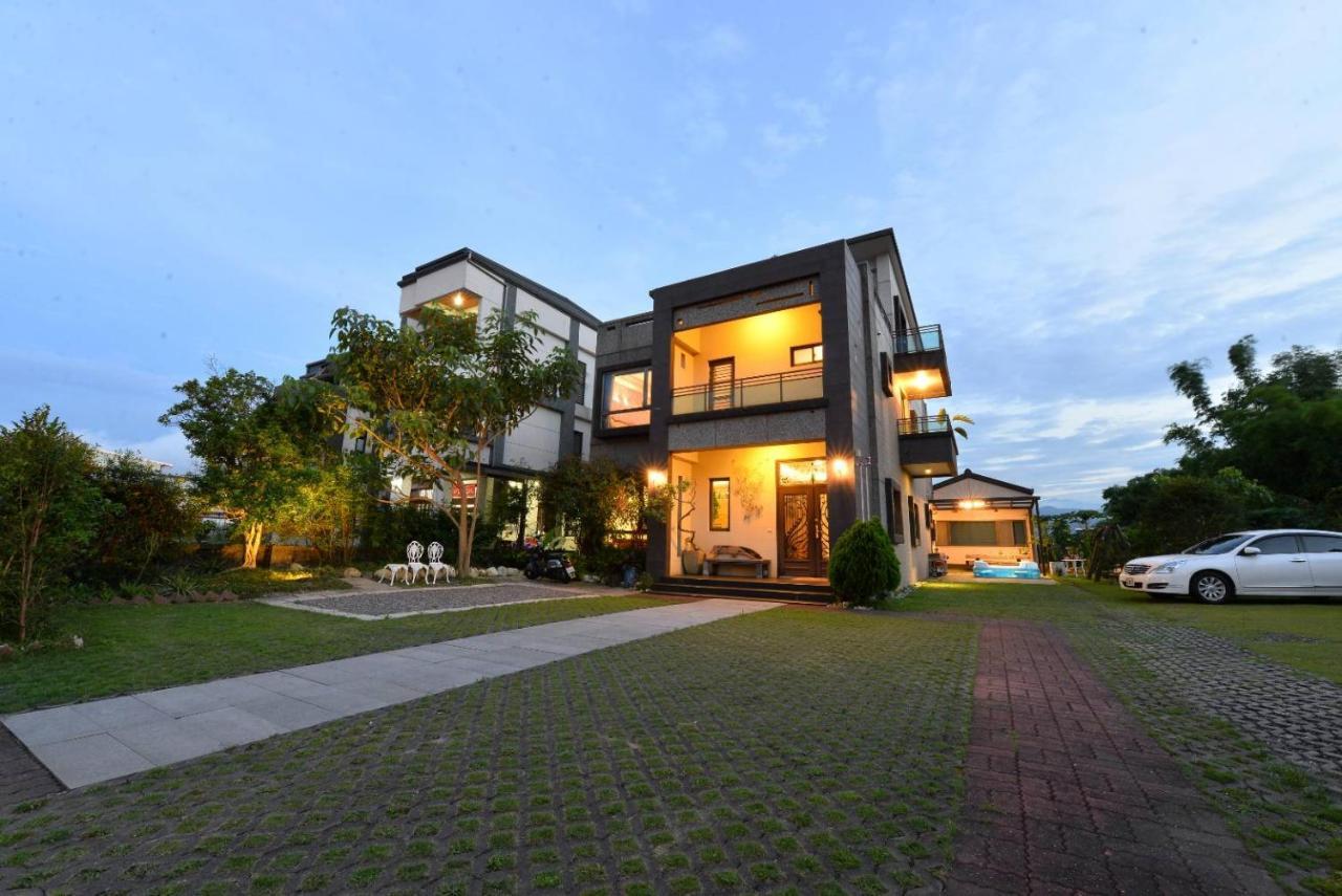 Weiden House Apartment Луодонг Екстериор снимка
