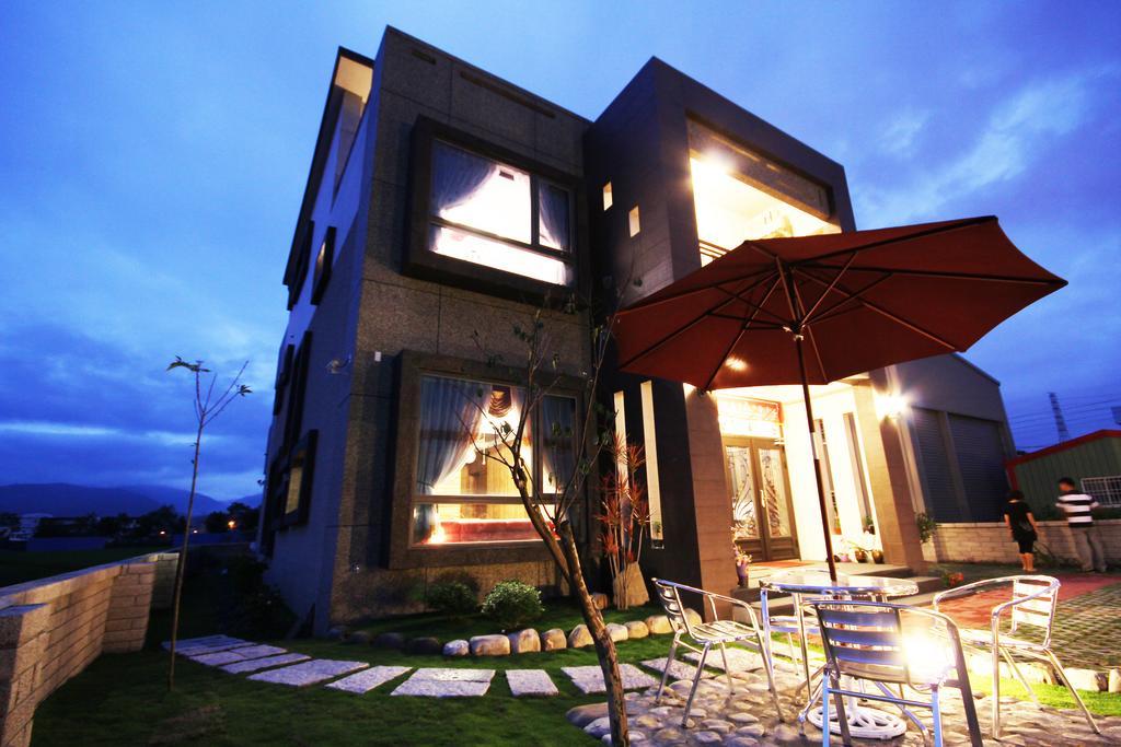 Weiden House Apartment Луодонг Екстериор снимка