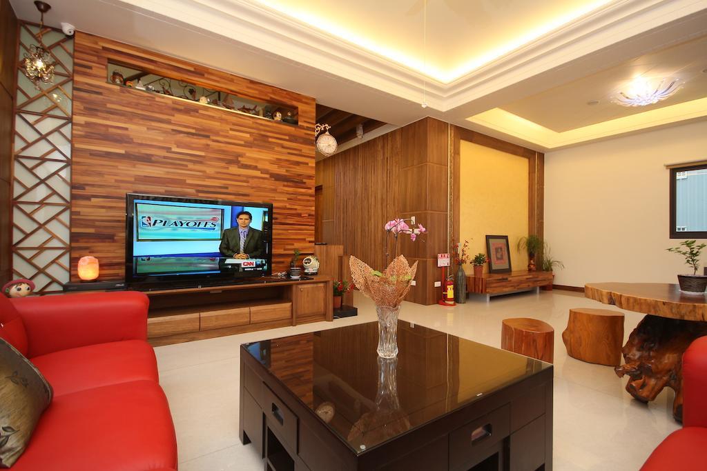 Weiden House Apartment Луодонг Екстериор снимка