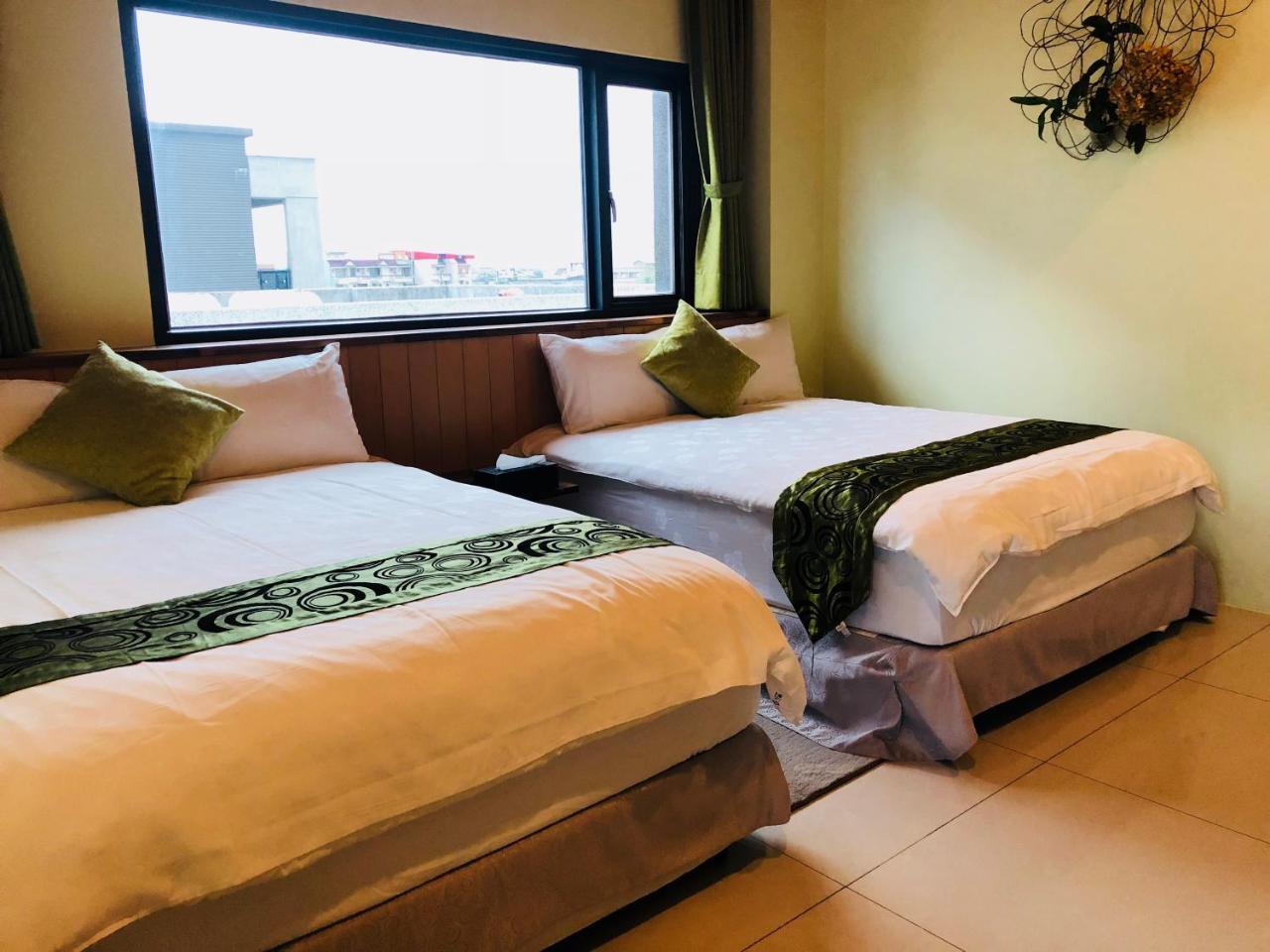 Weiden House Apartment Луодонг Екстериор снимка