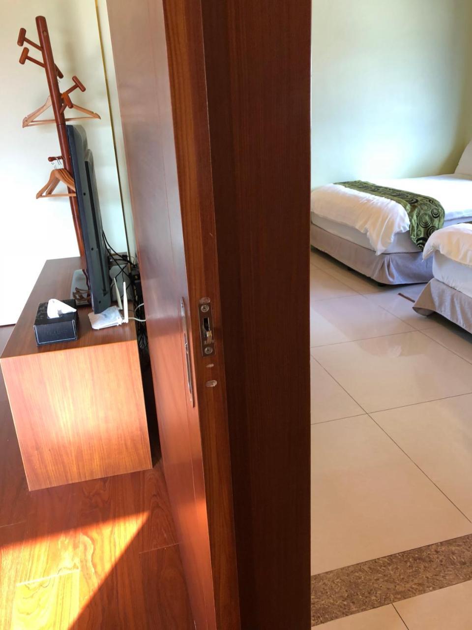 Weiden House Apartment Луодонг Екстериор снимка