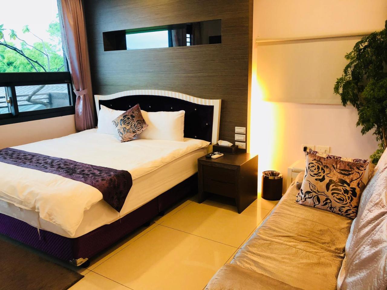 Weiden House Apartment Луодонг Екстериор снимка