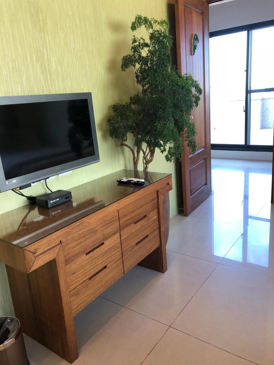 Weiden House Apartment Луодонг Екстериор снимка