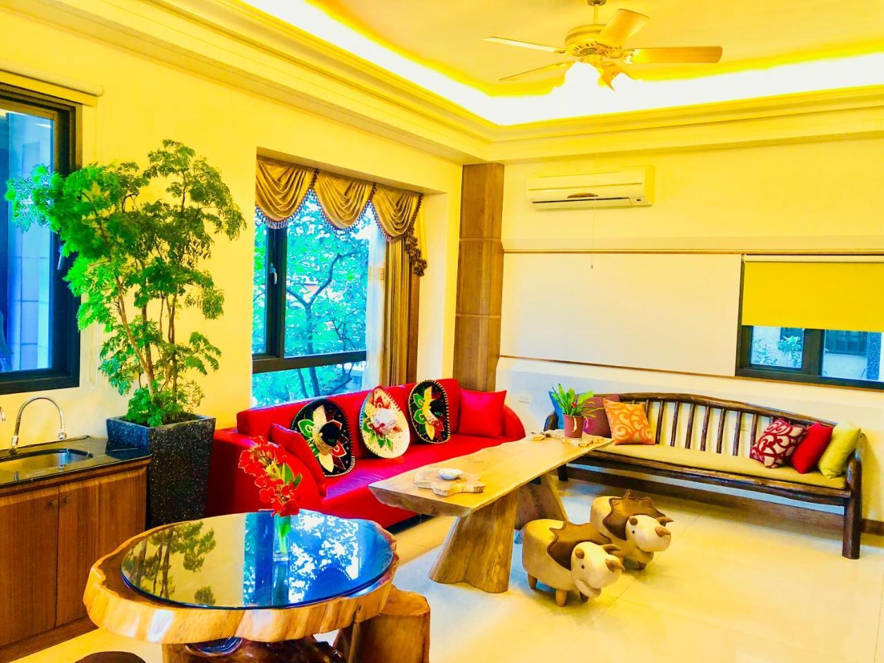 Weiden House Apartment Луодонг Екстериор снимка